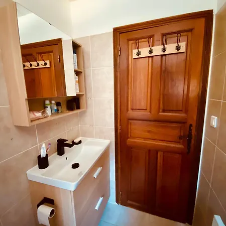 Apartament T2 En Rez-de-jardin