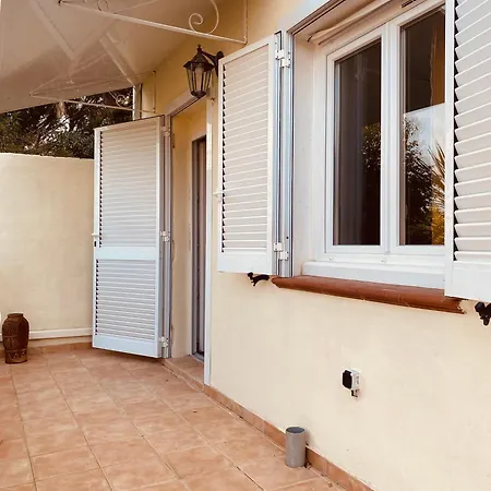T2 En Rez-de-jardin Apartment
