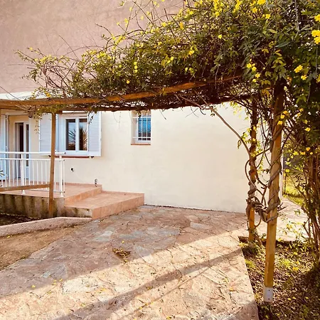 T2 En Rez-de-jardin Apartamento