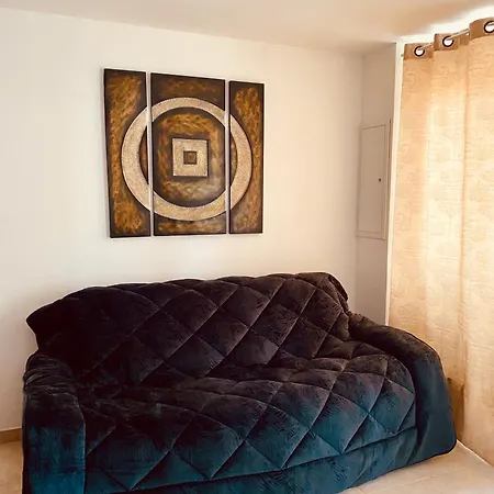 T2 En Rez-de-jardin Apartment