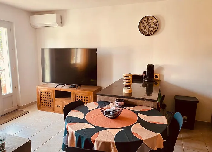 Apartamento T2 En Rez-de-jardin